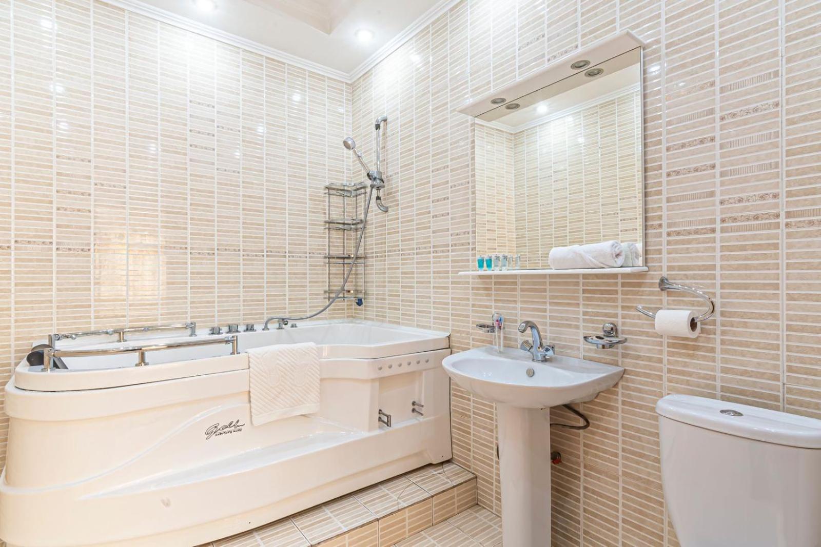 нурлы тау 258 Almaty